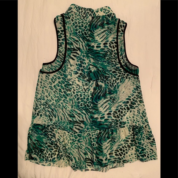 Tops,  KENSIE, size M, color green - Picture 2 of 3